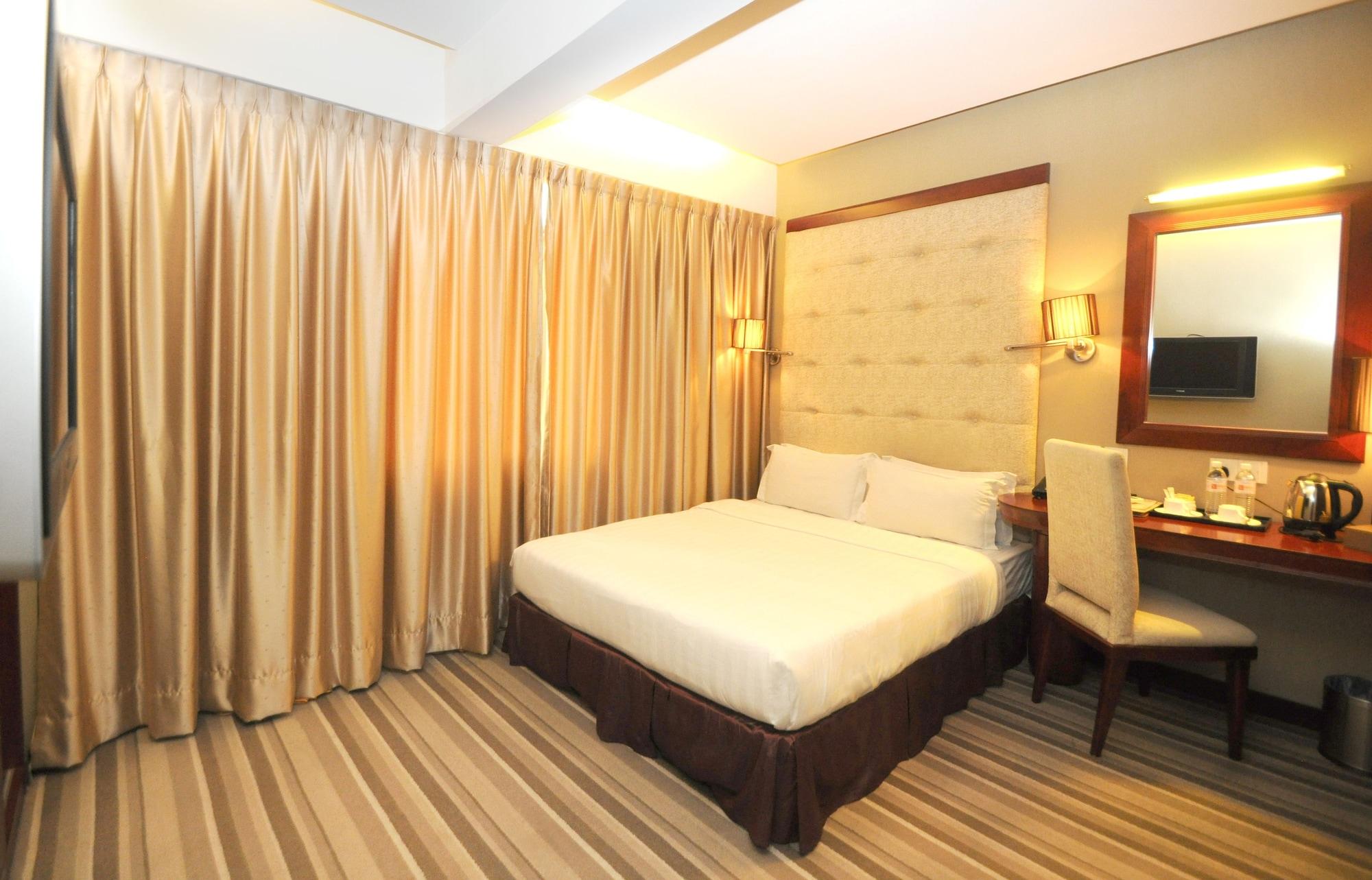 Celyn City Hotel Kota Kinabalu Esterno foto