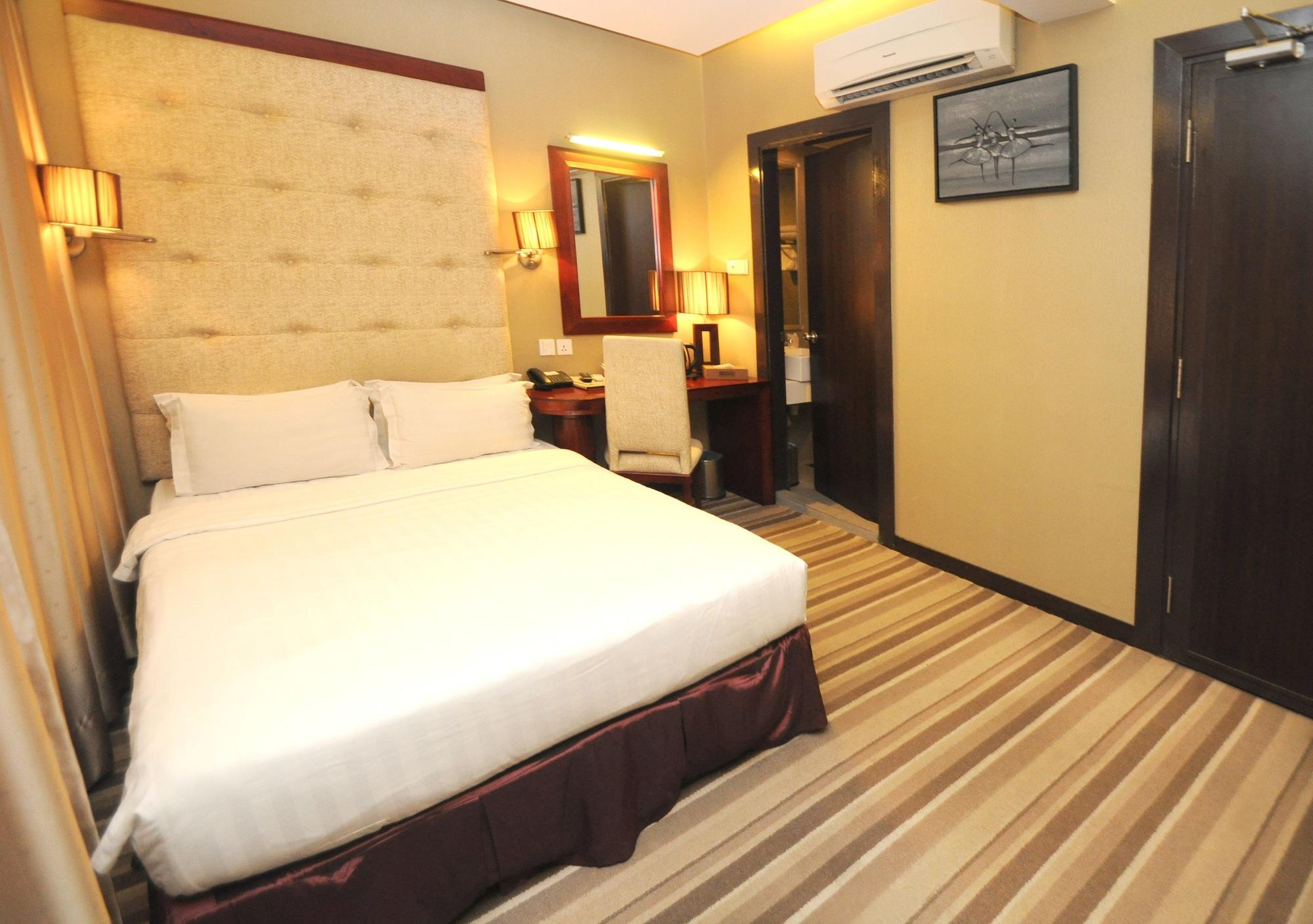Celyn City Hotel Kota Kinabalu Esterno foto