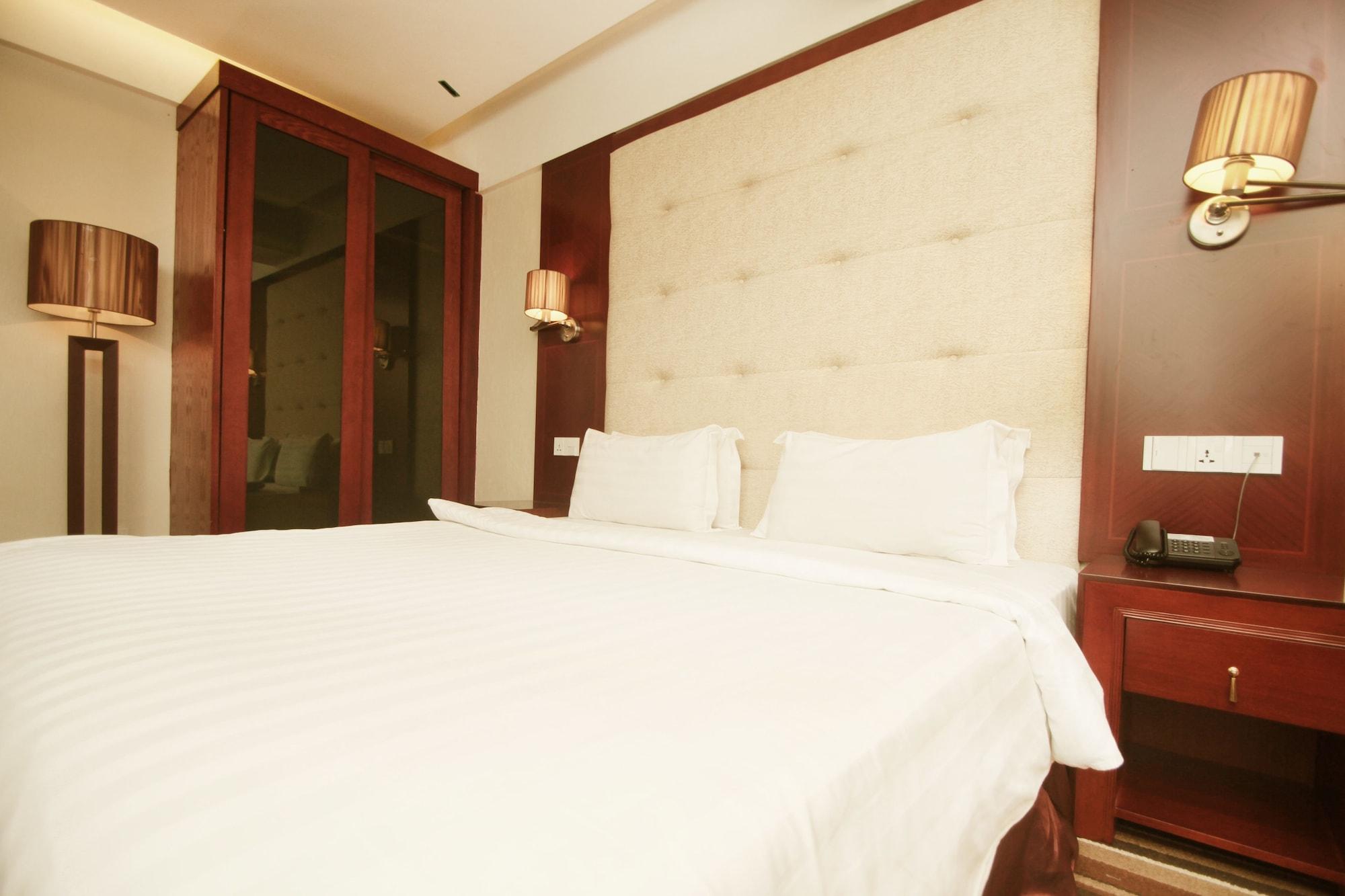 Celyn City Hotel Kota Kinabalu Esterno foto