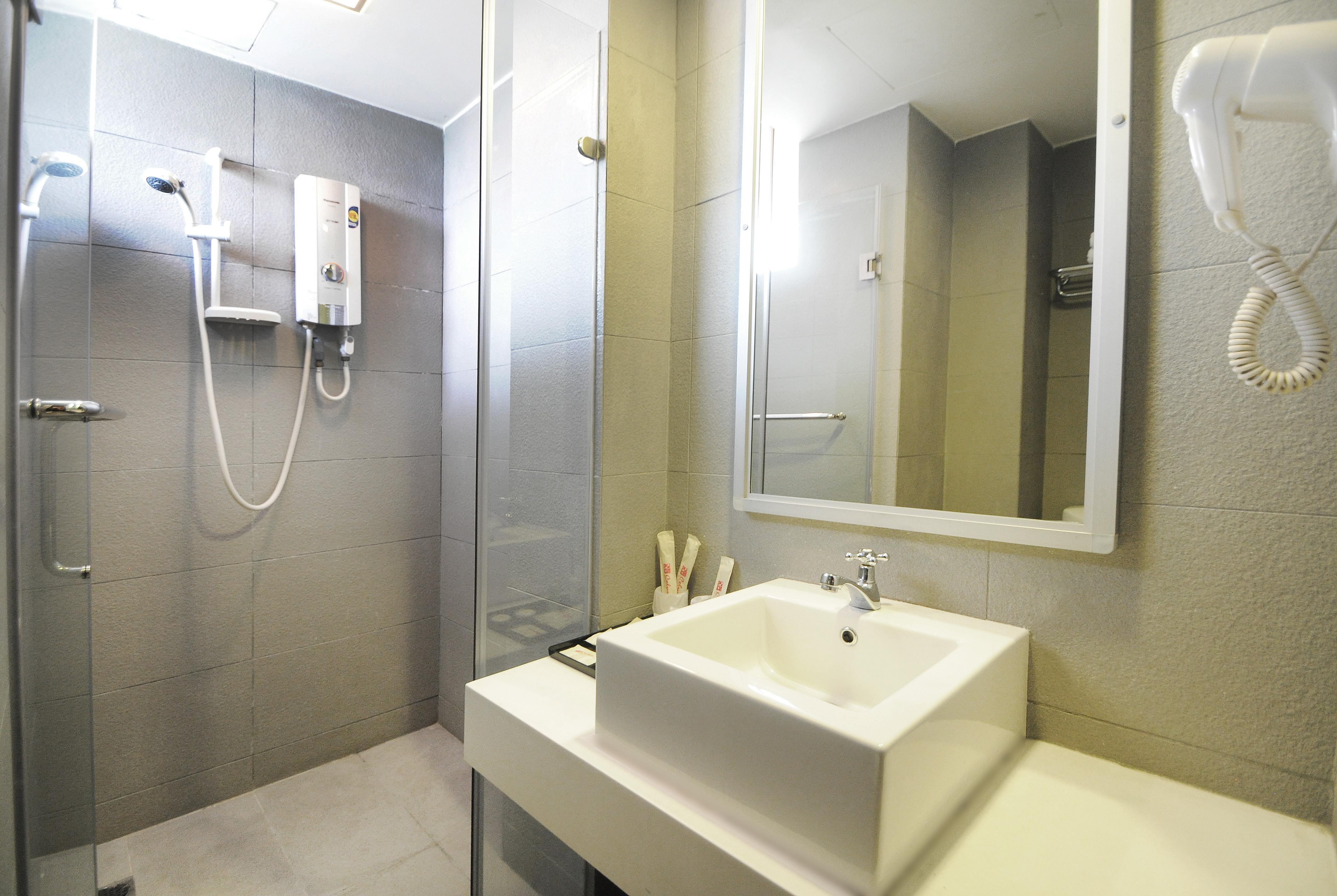 Celyn City Hotel Kota Kinabalu Esterno foto