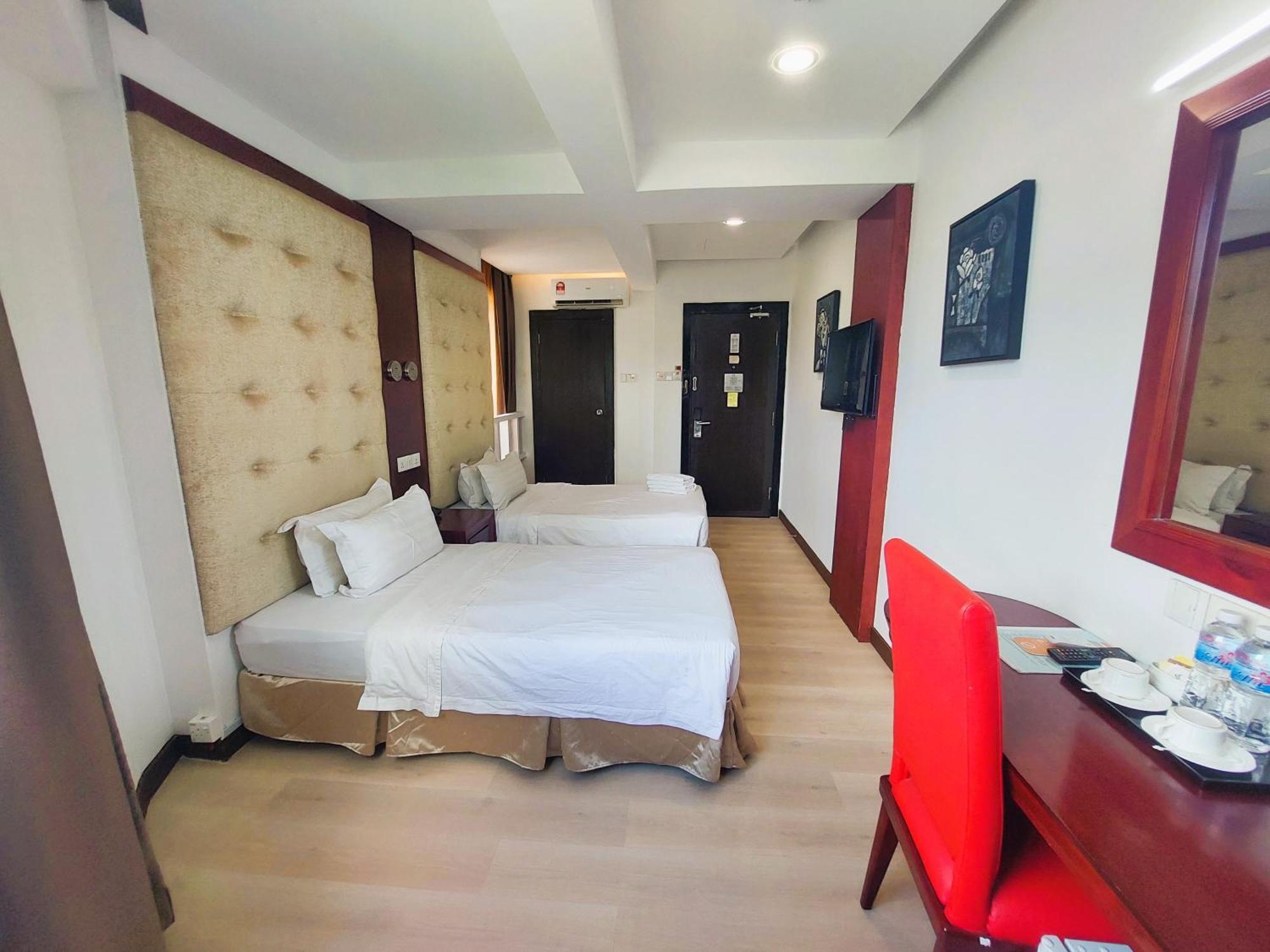 Celyn City Hotel Kota Kinabalu Esterno foto