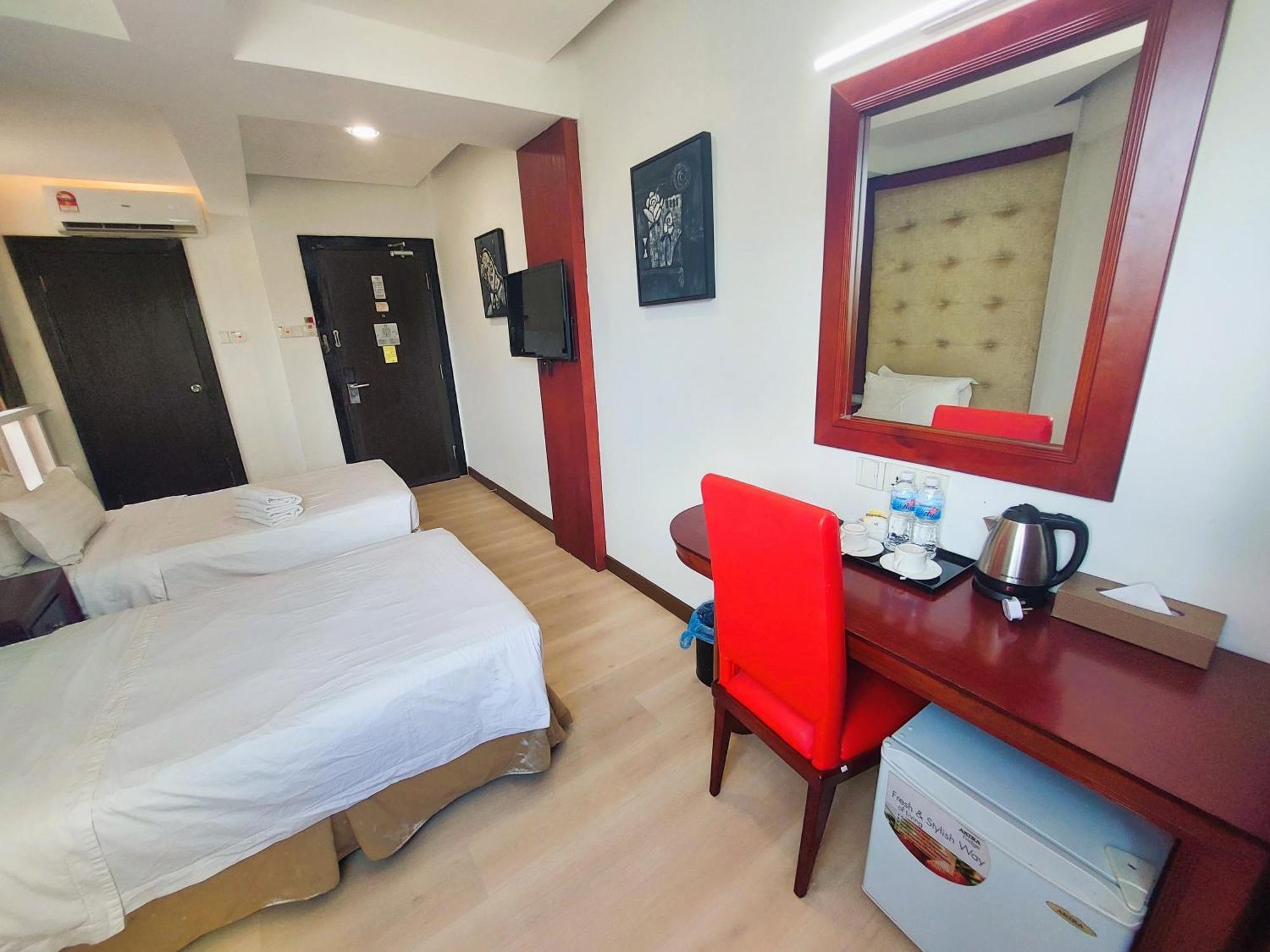 Celyn City Hotel Kota Kinabalu Esterno foto