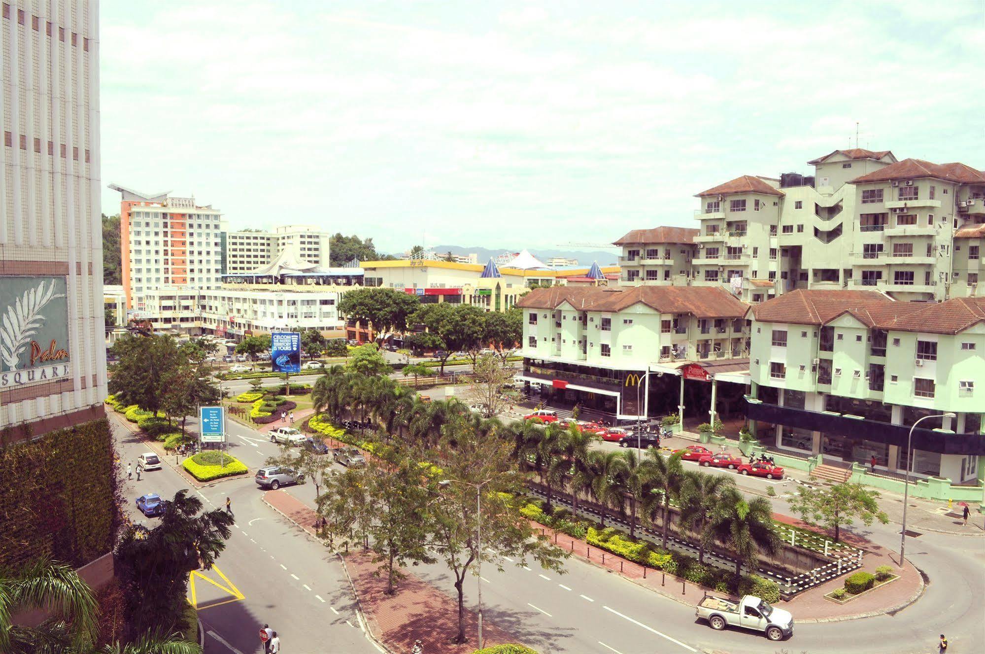Celyn City Hotel Kota Kinabalu Esterno foto